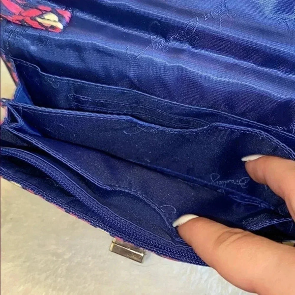 Vera Bradley Wristlet - Picture 5 of 6